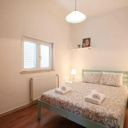 Laurel House, * Zadar