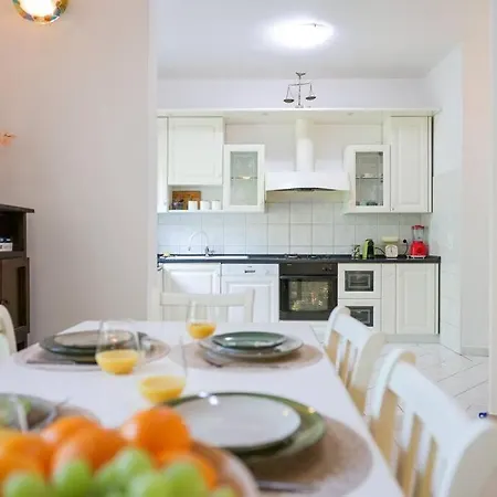 Laurel House, Zadar